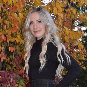 Meet your Posher, Brooke